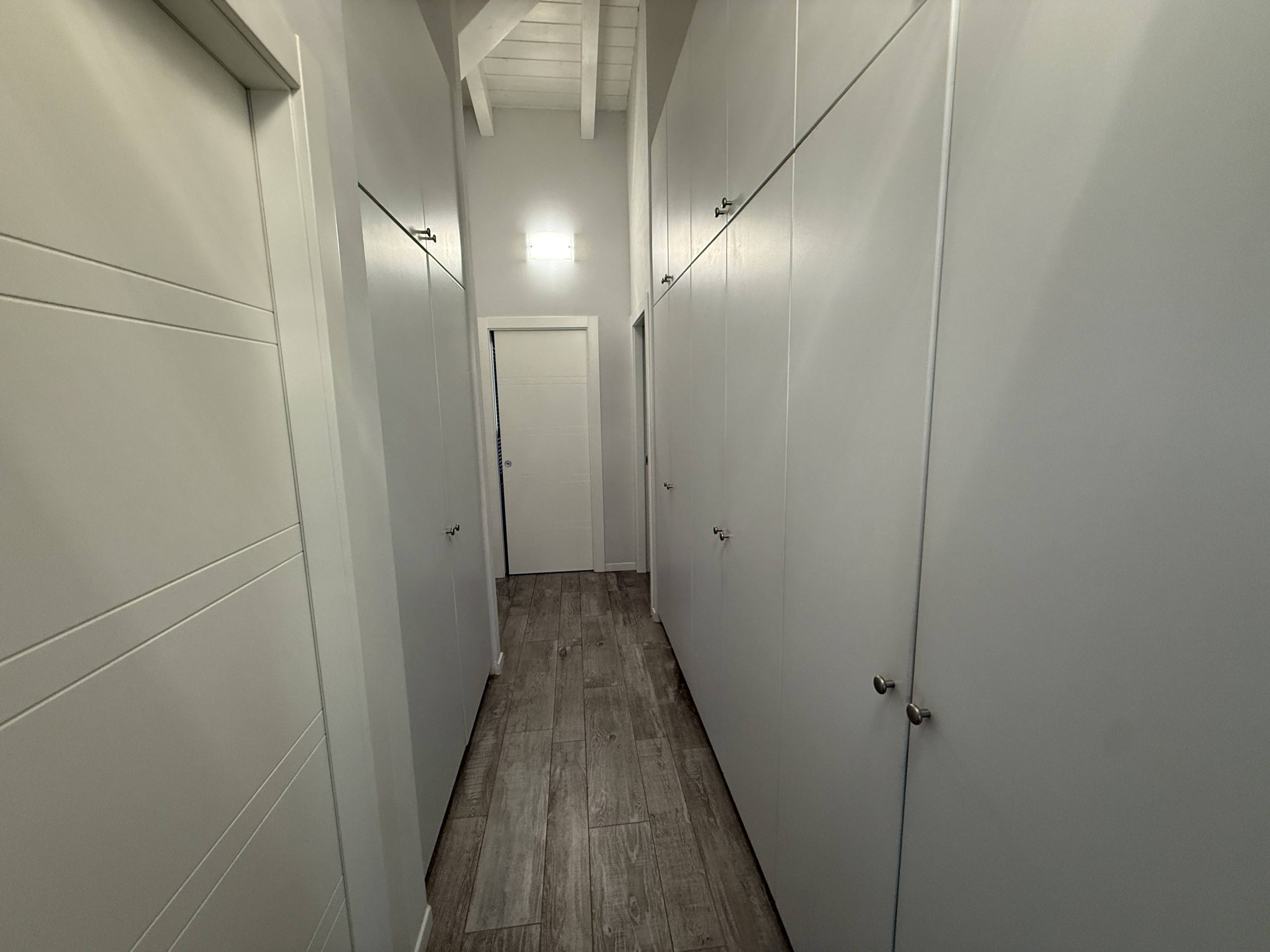 Appartamento al piano secondo con terrazzo