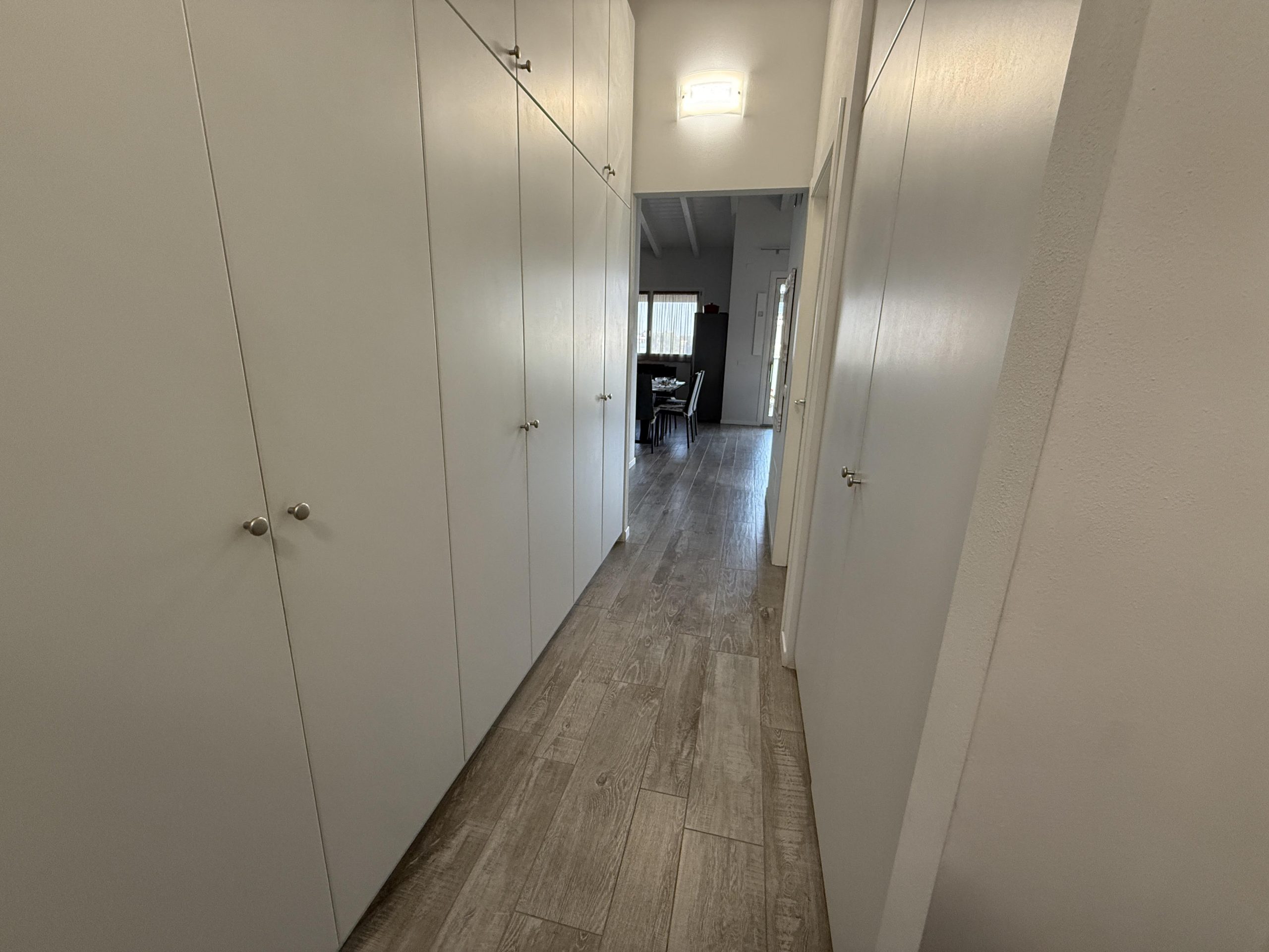 Appartamento al piano secondo con terrazzo