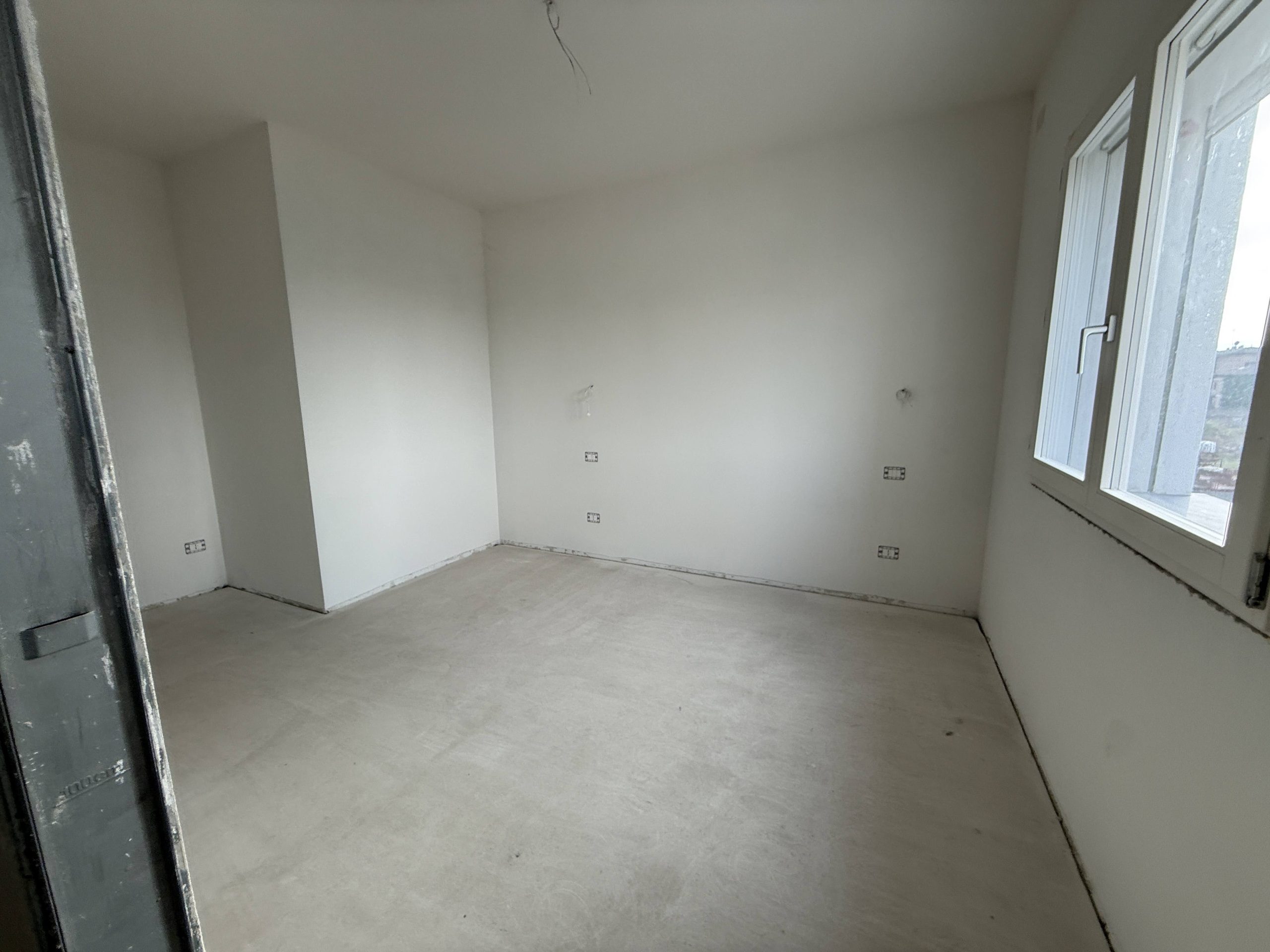 Appartamento trilocale con balcone di nuova costruzione