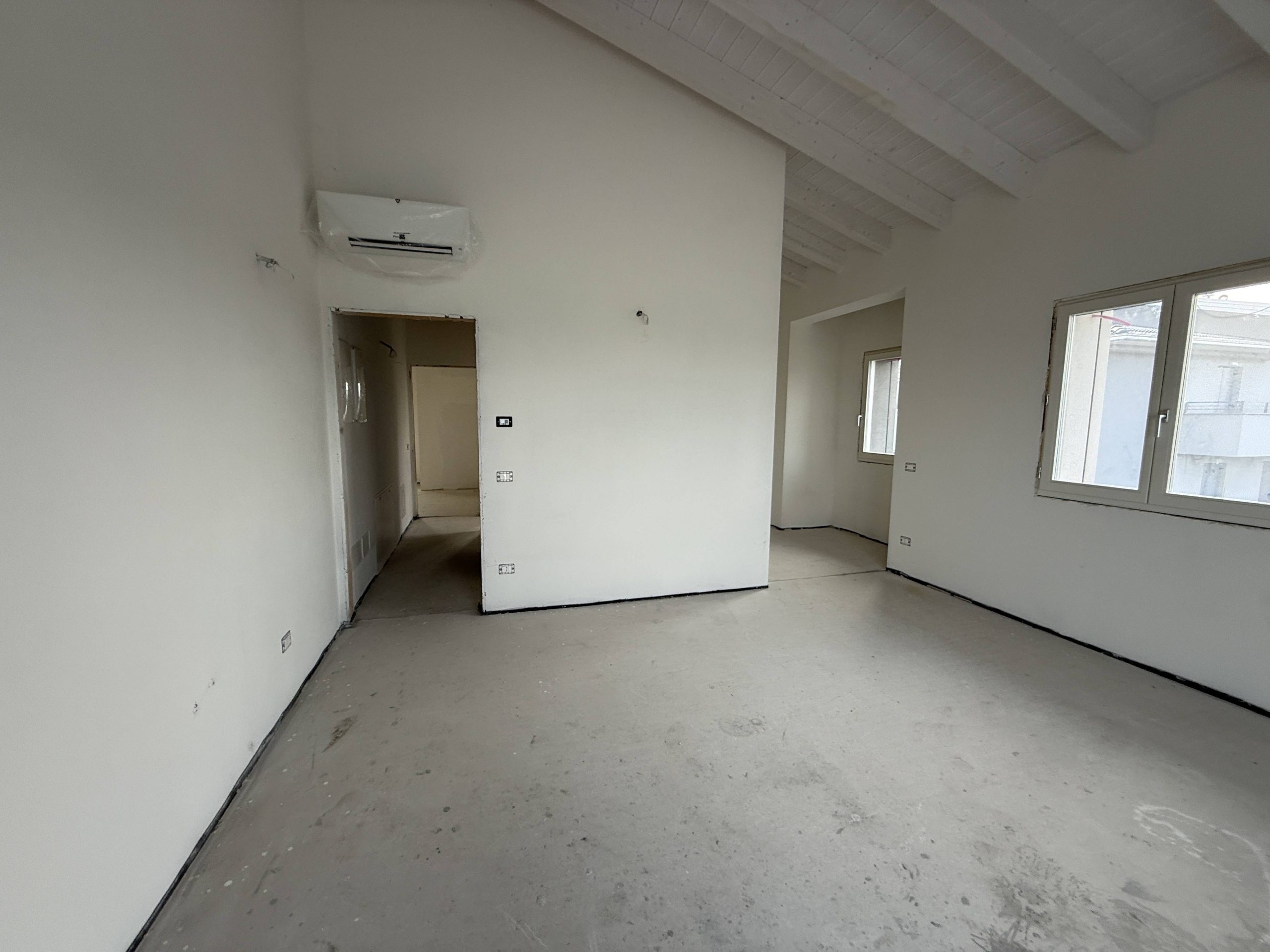 Attico con terrazzo panoramico