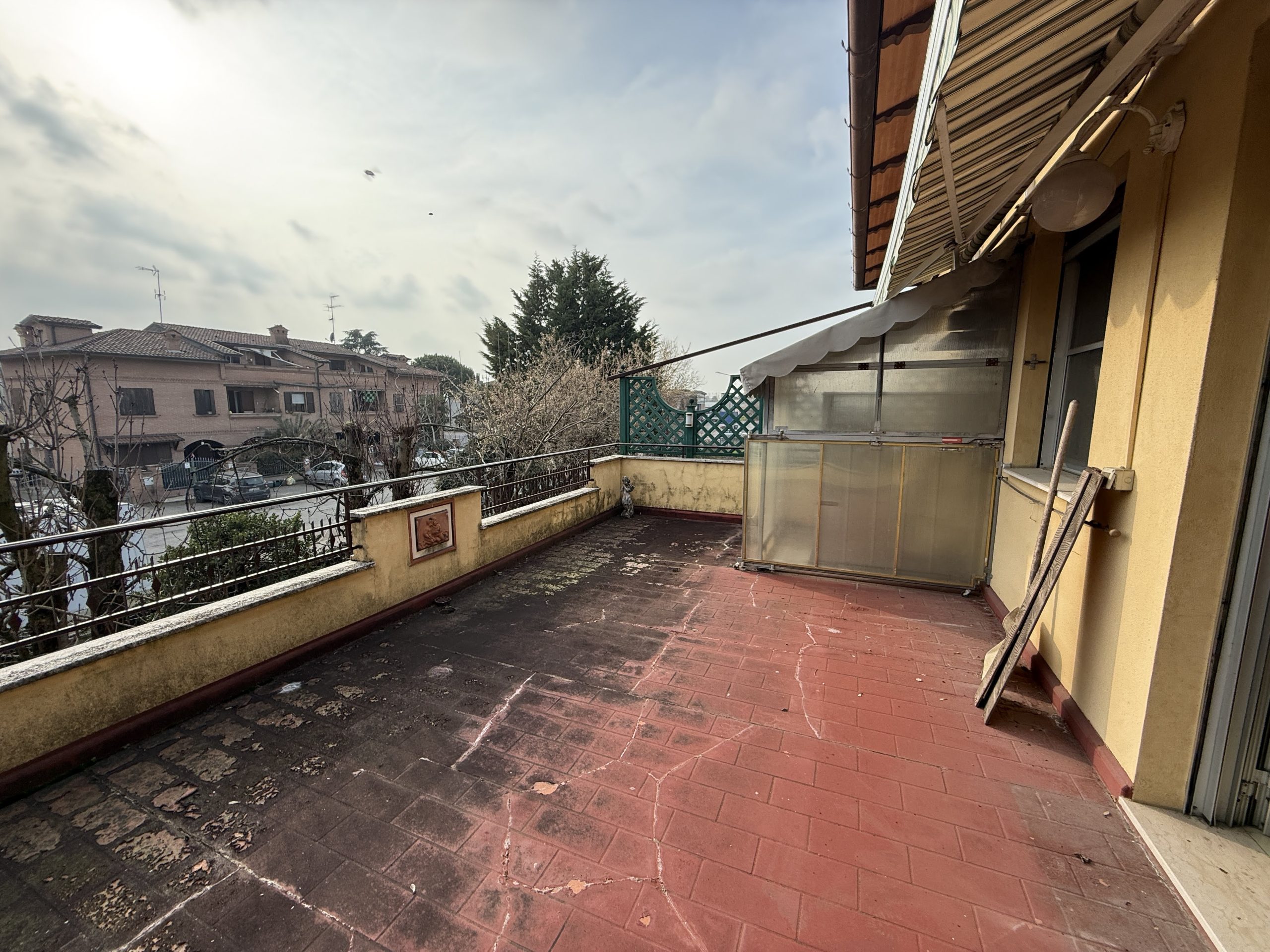 Casa indipendente con laboratorio