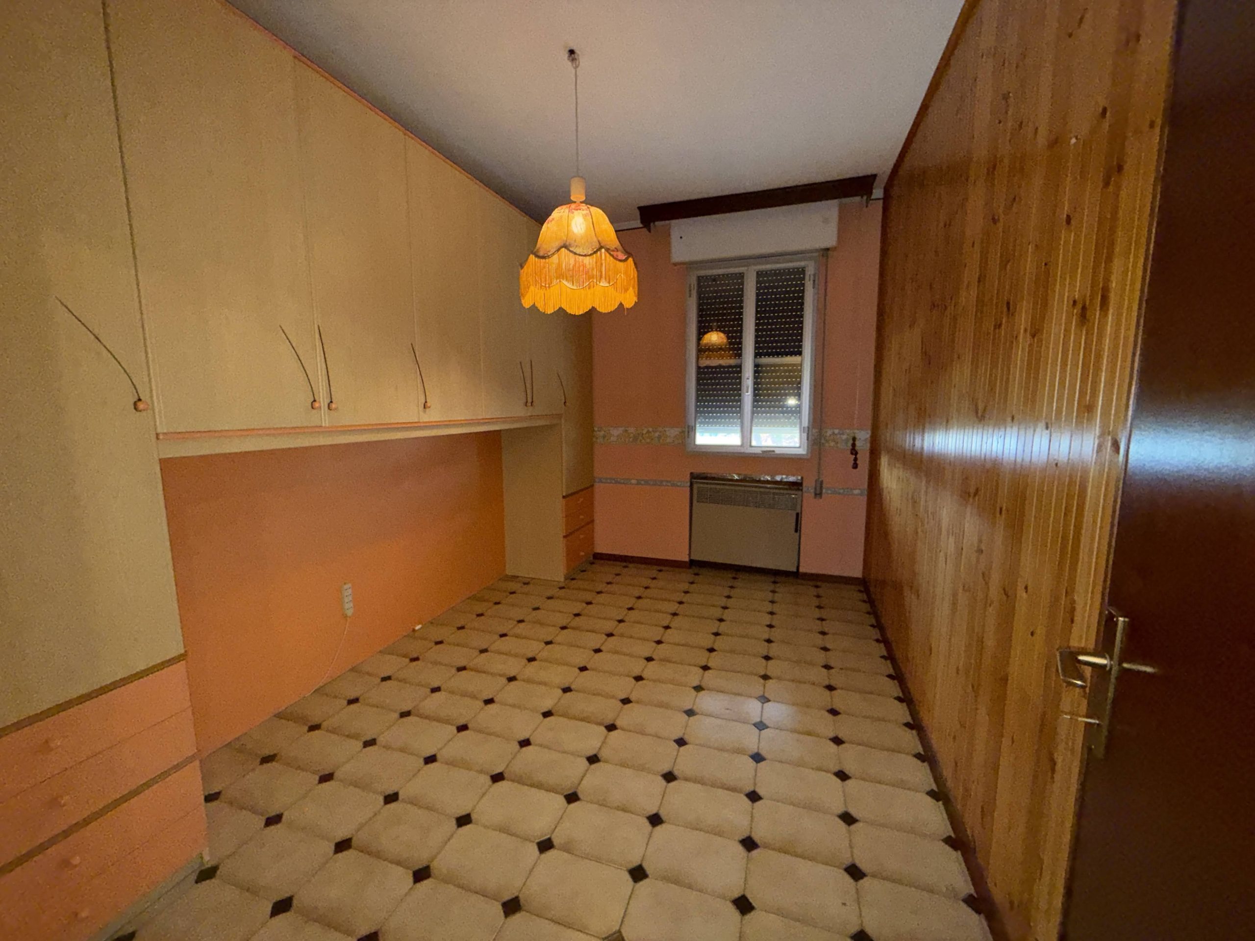 Casa indipendente con laboratorio