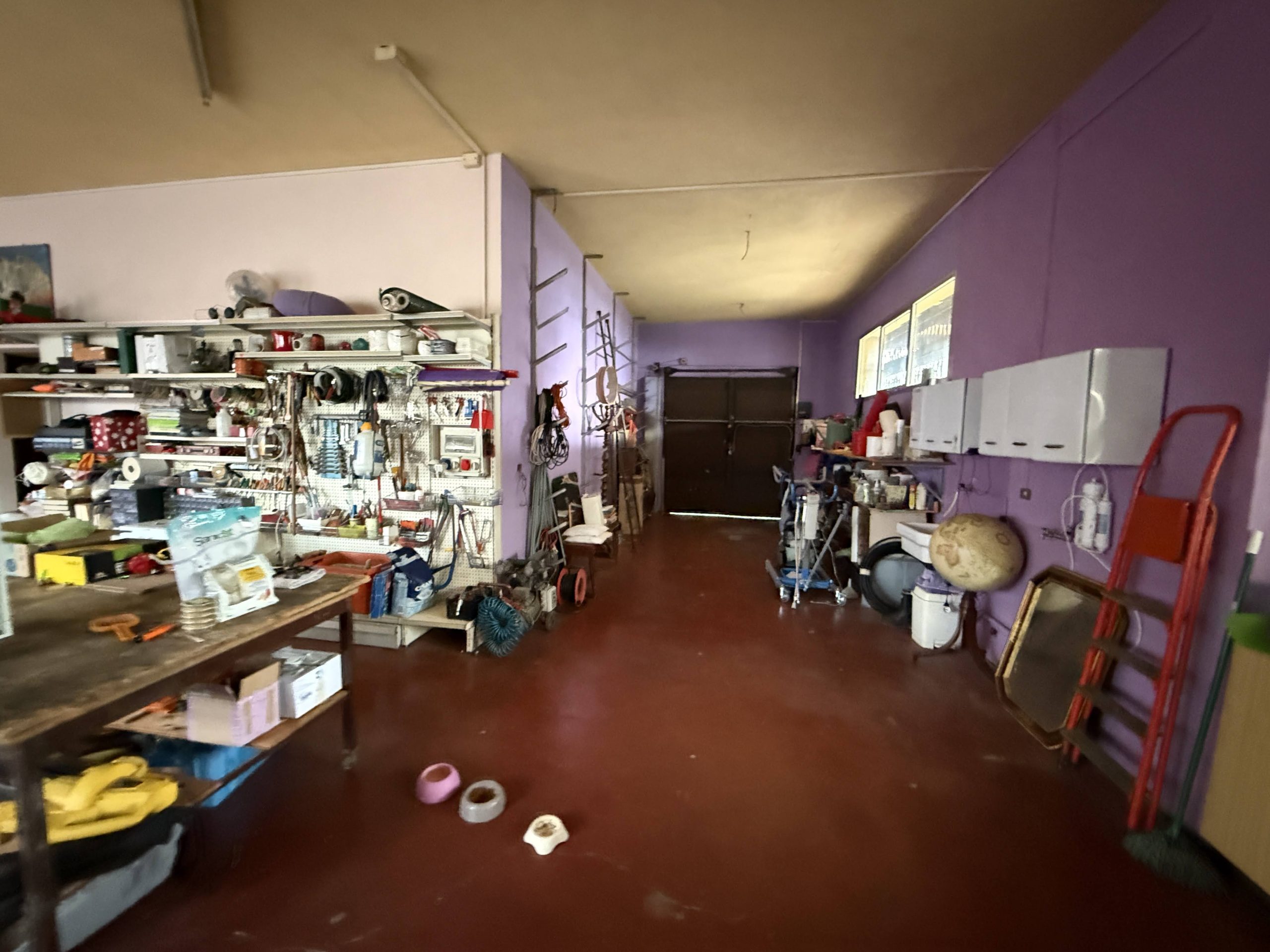 Casa indipendente con laboratorio