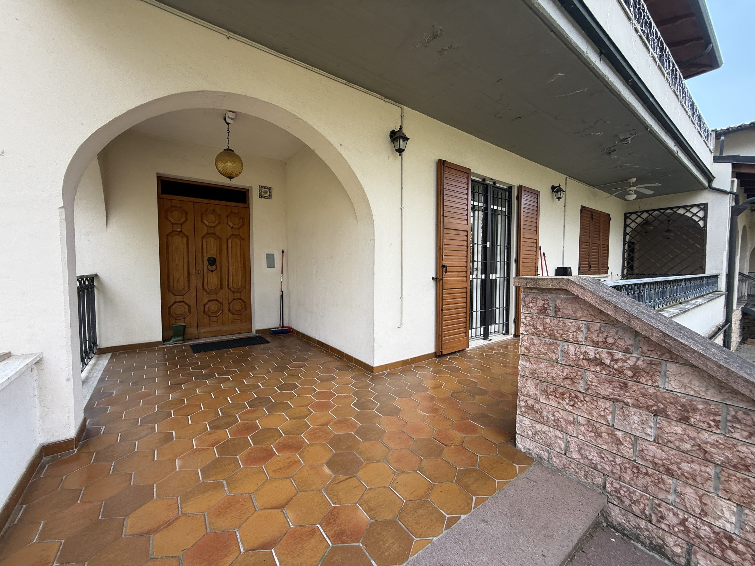 Splendida Porzione di Bifamiliare con Giardino Privato