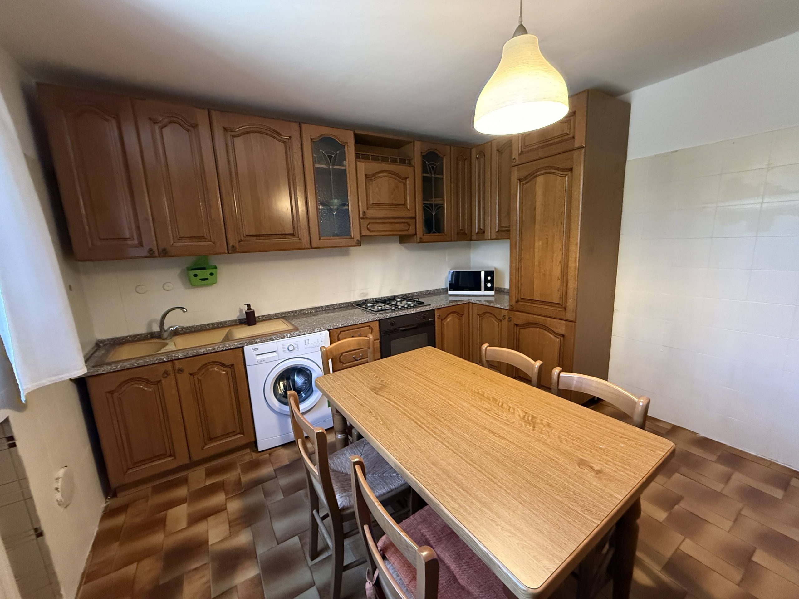 Splendida Porzione di Bifamiliare con Giardino Privato