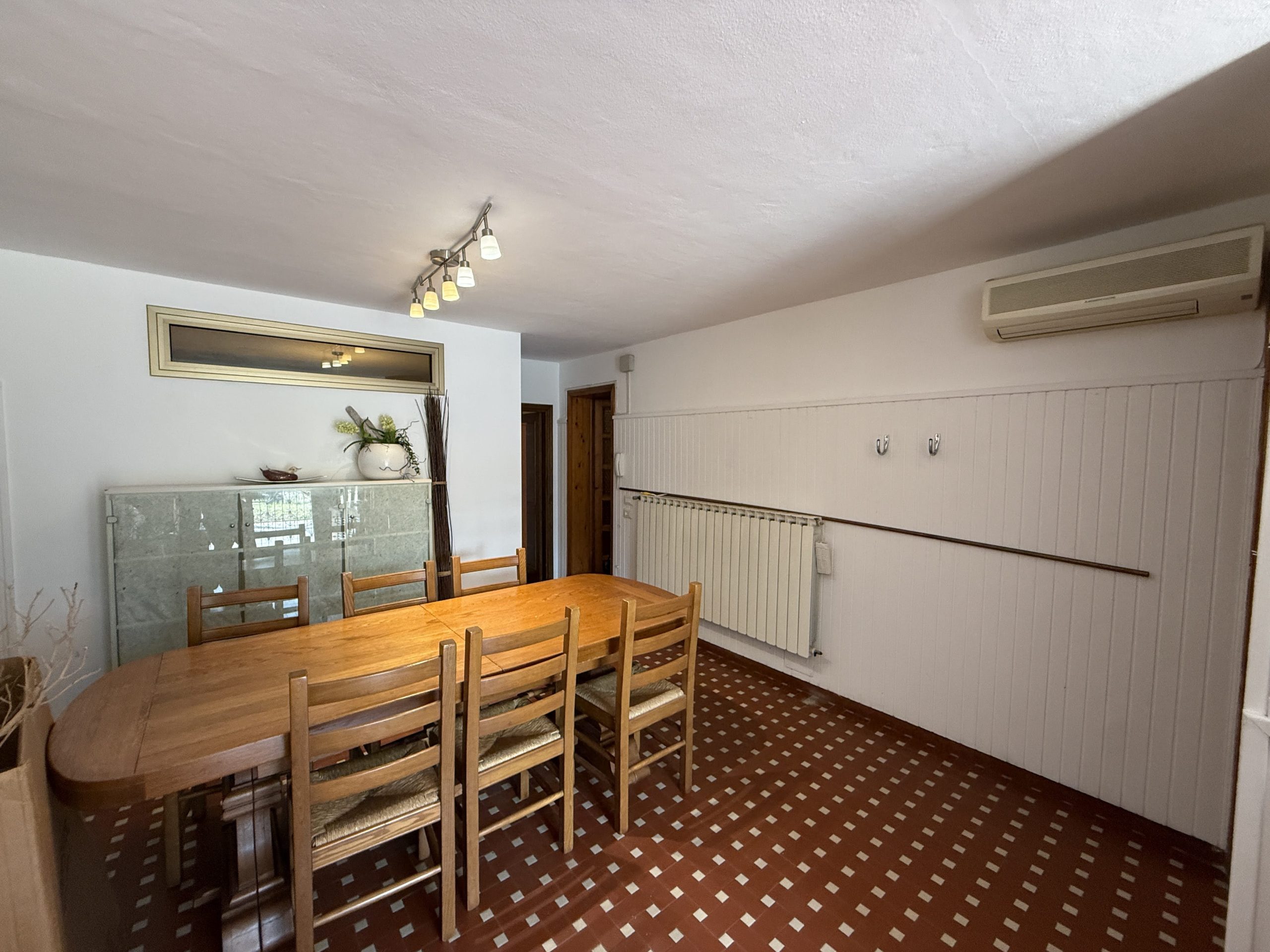 Splendida Porzione di Bifamiliare con Giardino Privato