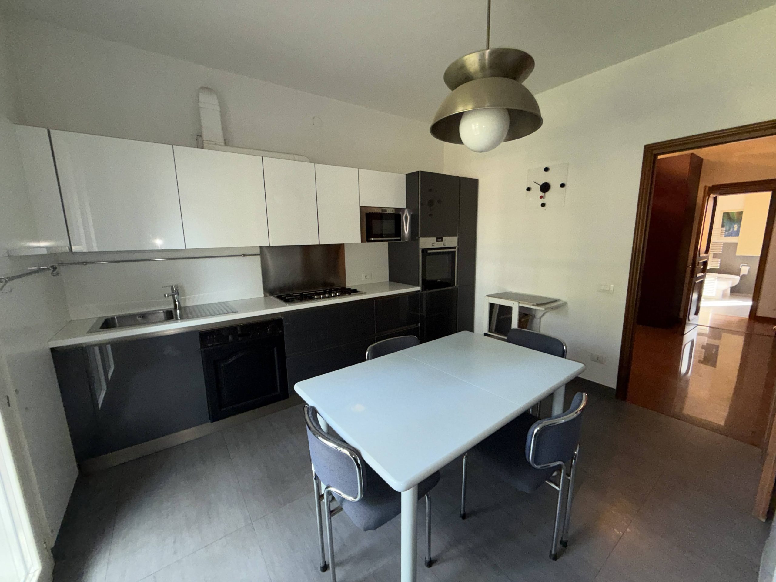 Splendida Porzione di Bifamiliare con Giardino Privato