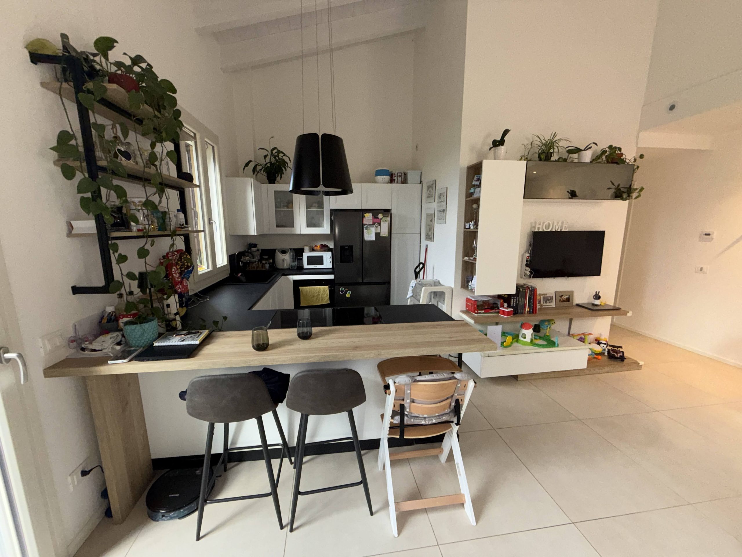 Appartamento indipendente con giardino privato Appartamento indipendente con giardino privato