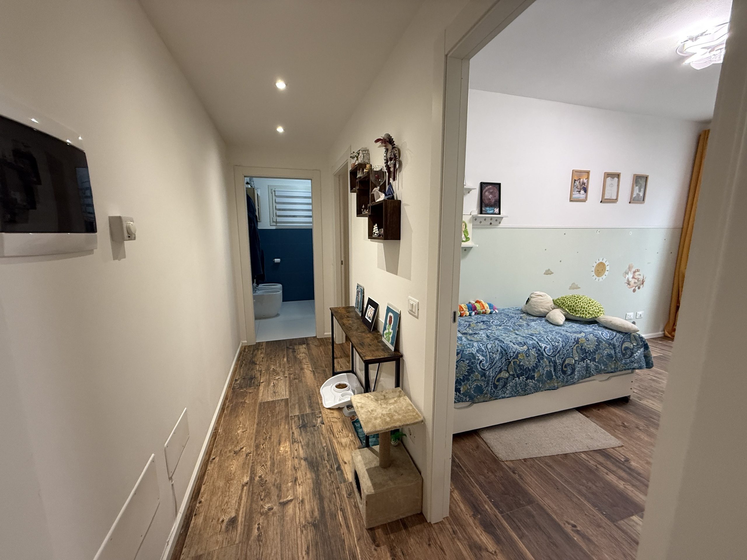 Appartamento indipendente con giardino privato Appartamento indipendente con giardino privato